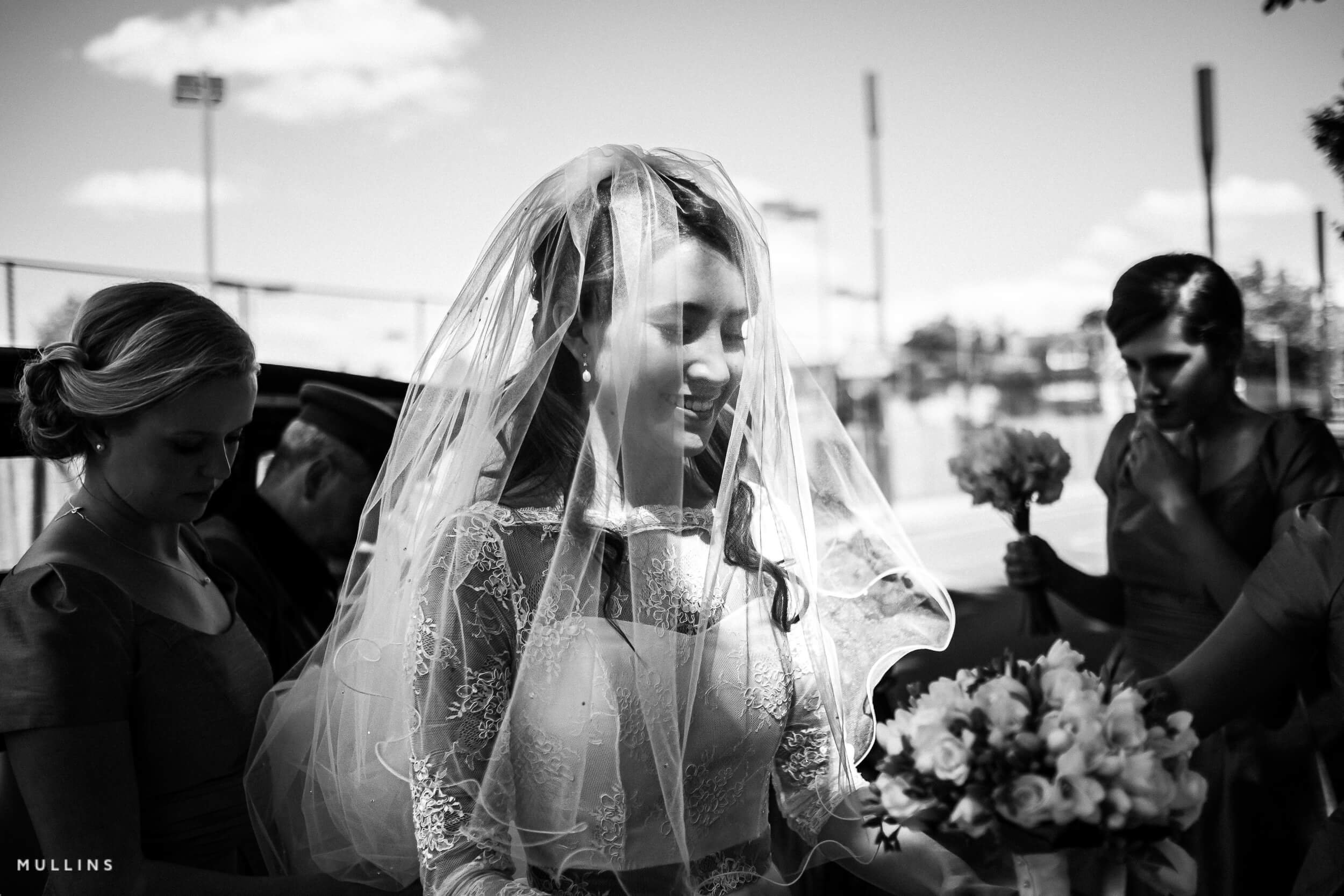 hampton-court-house-wedding-photographer-9.jpg