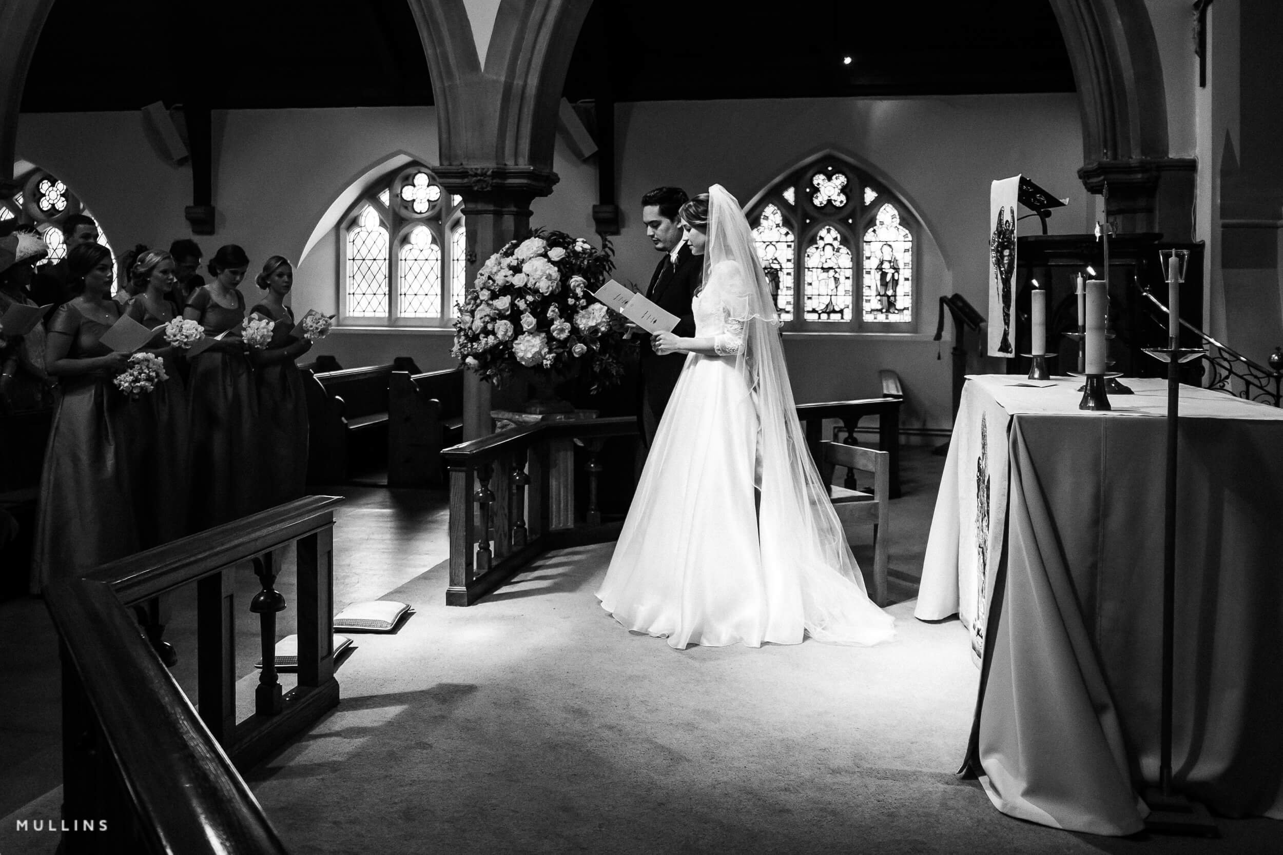 hampton-court-house-wedding-photographer-16.jpg