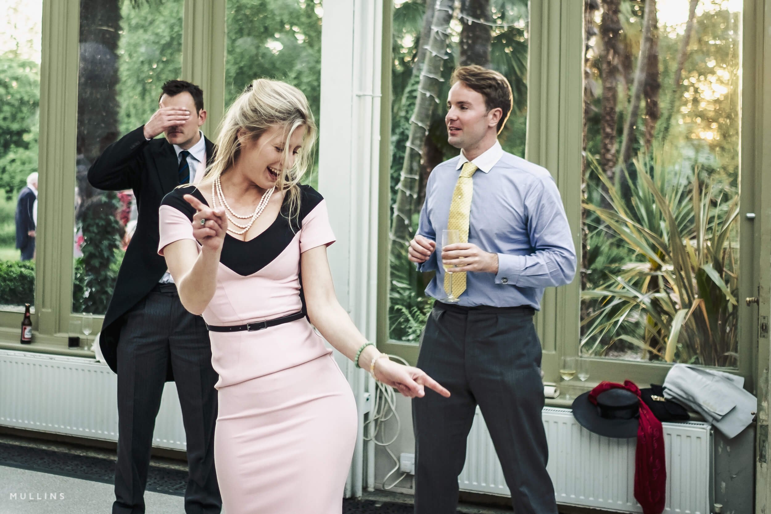 hampton-court-house-wedding-photographer-60.jpg